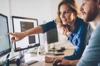 AdobeStock_172383570_woman_pointing_to_compouter.jpeg