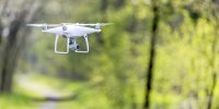 AdobeStock_207678417_flying_drone.jpeg