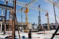 AdobeStock_34890281_busy_construction_site.jpeg
