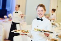 AdobeStock_96524317_waitress.jpeg