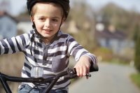 Dollarphotoclub_80799094_boy_bike.jpg