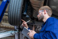 as424934873_vehicle_safety_check.jpeg