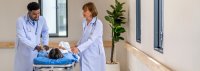 as598774638_doctor_with_patient.jpeg