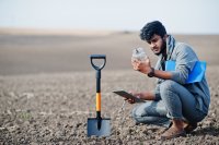 env-nf-asian-agronomist-2023-11-27-05-21-54-utc.jpg