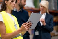 env-nf-people-in-the-warehouse-2024-12-05-17-58-26-utc.jpg