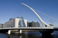 iStock_000017415761Large_dublin_bridge.jpg